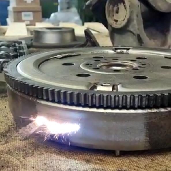 laser cleaning machine in precision instruments